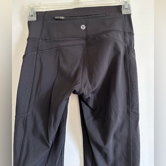 Lululemon Athletica Black Mind Over Miles Crop (17”) Leggings size 4 EUC - Picture 10 of 16